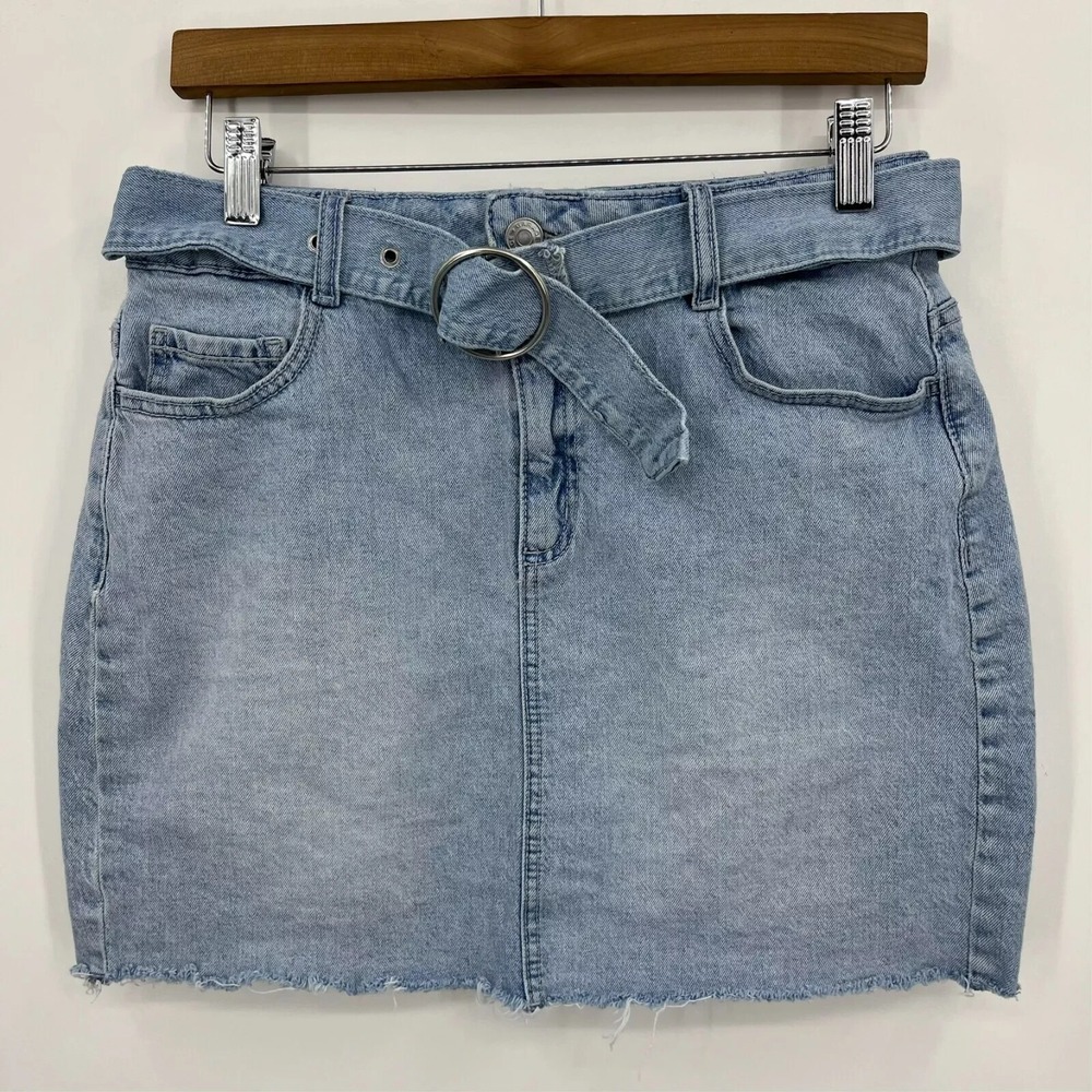 Garage Denim Mini Skirt Women's‎ Size M Blue Light Wash Belted Cotton Pockets